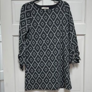 LOFT Black and White Diamond Pattern Tunic